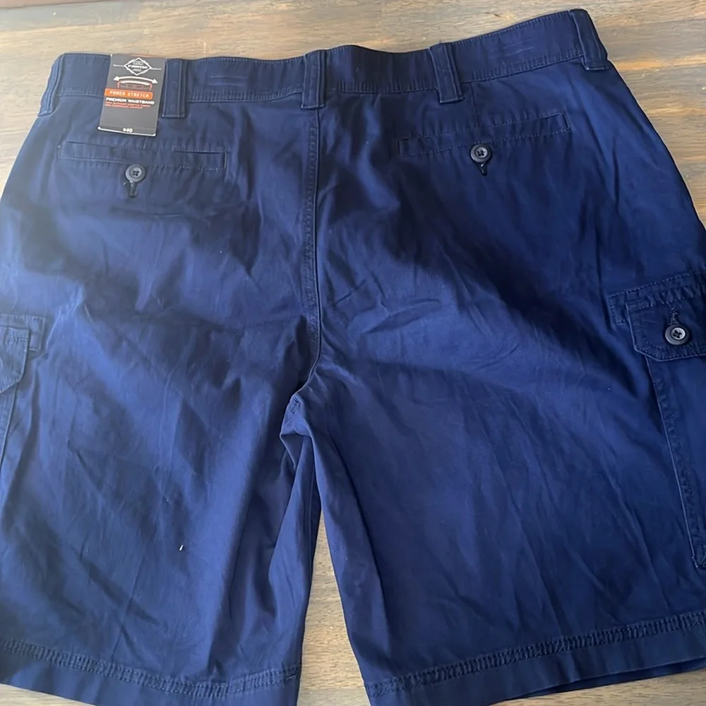 St. John’s Bay men’s cargo shorts size 40 new with tags #340
